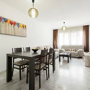 Apartment Alaska 800 M De La Playa Parking Privado, Malaga